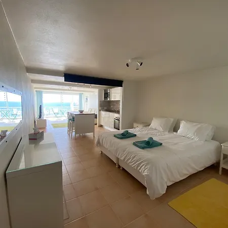 Homestay With Sea View Salema